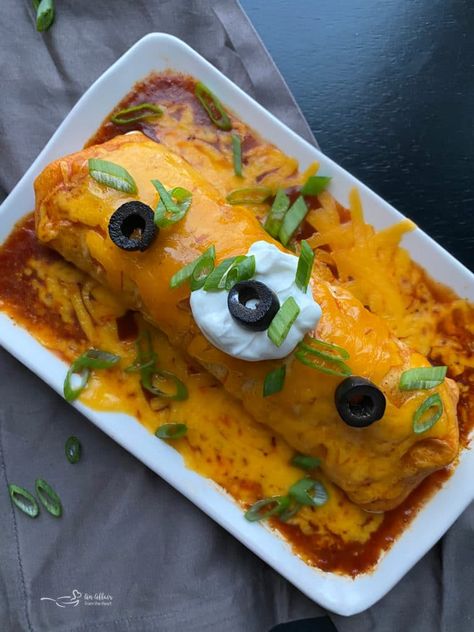 Taco Bell Enchirito, Taco Bell Enchirito Recipe, Enchirito Recipe, Taco Bell Mexican Pizza, Taco Bell Recipes, Refried Beans Recipe, Copykat Recipes, Copycat Restaurant Recipes, Enchilada Recipes