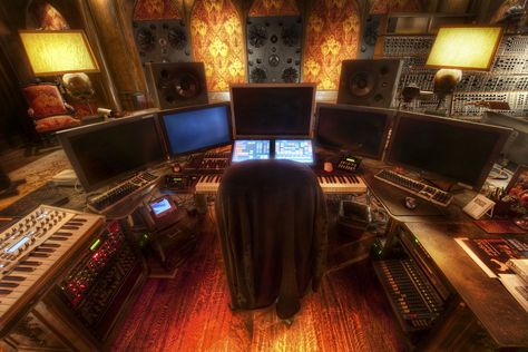 Hans Zimmer's studio. Beautiful. Anyone know what monitors he's using? - Imgur Music Studio Room Ideas, Studio Room Ideas, Professional Recording Studio, Music Studio Room, Film Score, Home Studio Music, Studio Room, Secret Rooms, Studio Setup