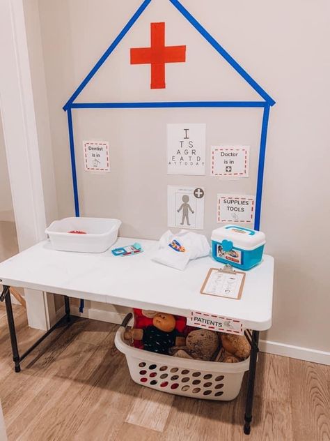 Doctor Day Decoration Ideas For School, Doctors Office Preschool, Doctor Dramatic Play Preschool, Doctors Theme Preschool Activities, Doctor Provocation, Hospital Theme Preschool, Doctor Crafts For Toddlers, Doctor Activities For Toddlers, Doctor Crafts For Preschool