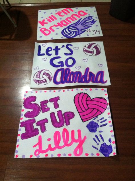 Volleyball posters for senior night Posters For Senior Night, Volleyball Poster Ideas, Senior Signs, Volleyball Senior Night Gifts, Stuco Ideas, Volleyball Signs, Night Volleyball, Softball Posters, School Spirit Posters