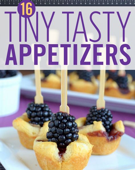 Make these tiny appetizers for your party this weekend! Your friends will think you're a master chef. Wine Pairings, Tiny Appetizers, Krampus Party, Blackberry Brie, Tasty Appetizers, Tiny Foods, Brie Bites, Mini Appetizers, Bridal Tea