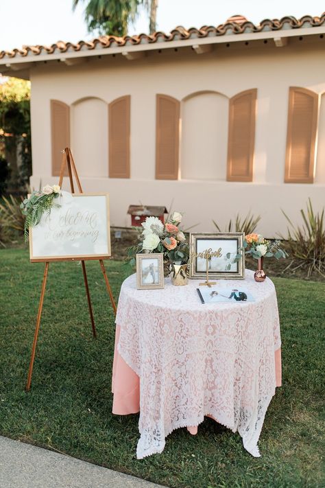 Welcome And Gift Table Wedding, Wedding Entry Table Ideas Receptions, Entry Table Decor Wedding, Entry Wedding, Entryway Table Decor Wedding, Guess Book Table Wedding, Guest Of Honor Table Decor, Welcome Wedding Table Entrance, Entrance Wedding Table