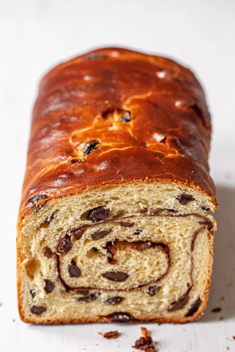 Cinnamon Swirl Raisin Bread, Rasin Bread, Homemade Cinnamon Raisin Bread, Raisin Bread Recipe, Cinnamon Raisin Bread Recipe, Brioche Loaf, Cinnamon Raisin Bread, Raisin Bread, Swirled Bread