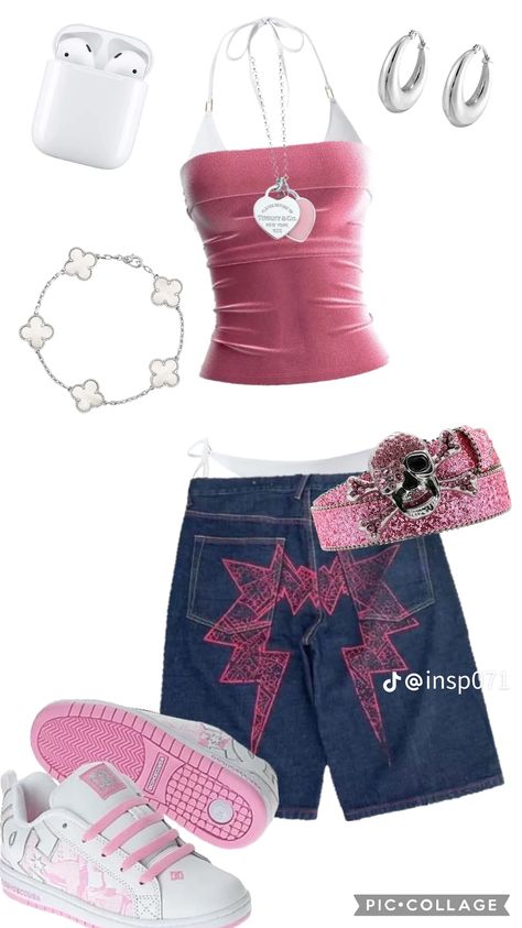 Spooky Island Outfits, 2000 Y2k Outfits, Beach Outfit Girl, Mystic Outfits, Pink Outfit Summer, Y3k Outfits, Summer Outfit Beach, Street Style Outfits Casual, Girl Streetwear