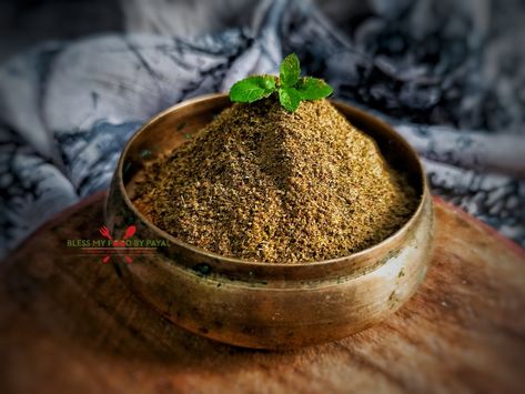 pudina masala powder | homemade mint powder | pudina masala recipe Pudina Recipes, Mint Powder, Drying Mint Leaves, Podi Recipe, Masala Powder Recipe, Herbal Cleanse, Cleansing Powder, Healthy Indian Recipes, Mint Plants