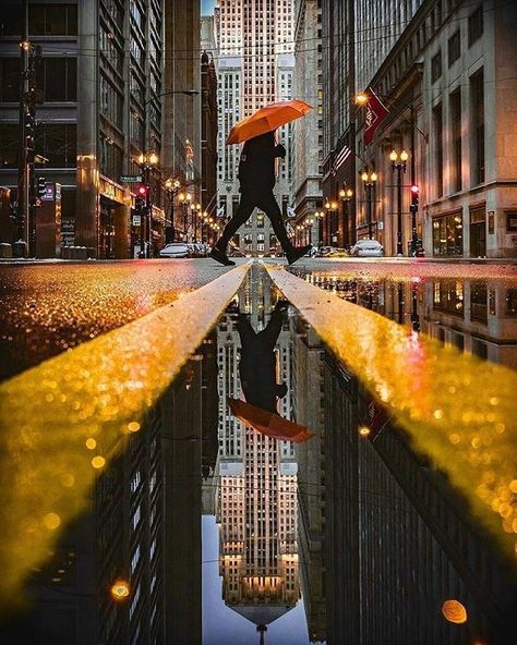 James Nachtwey, Reflection Pictures, Leading Lines, Line Photography, Photoshop Fail, Perspective Photography, Reflection Photography, Rule Of Thirds, Montage Photo