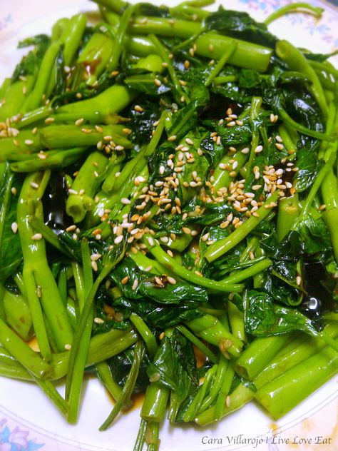 Stir-Fried Water Spinach Japanese Veggies, Kangkong Recipe, Pickle Dishes, Dorm Meals, Filipino Vegetable Recipes, Veggie Stir Fry Recipes, Asain Food, Fried Spinach, Vegetable Stir Fry Recipe