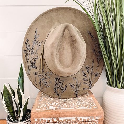 Custom Cowboy Hat - Etsy Hat Burning, Custom Cowboy Hats, Sunflower Hat, Suede Hat, Hand Burn, Painted Hats, Different Hats, Boho Hat, Chapeau Cowboy