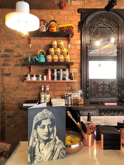 MUGHAL INSPIRED STREET FOOD AT CAFÉ DELHI, LEICESTER | Be-lavie Vegetarian Street Food, Theme Cafe, Indian Cafe, Indian Cheese, Winter Deserts, Sharing Platters, Indian Theme, Street Cafe, Tamarind Chutney