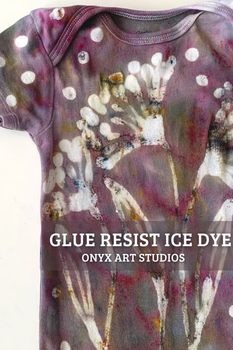 How To Ice Dye Fabric, Glue Resist Tie Dye, Hands On Art Projects, Ice Dye Patterns, Floral Dyeing, Ice Dye Color Combinations, Dye Clothes Diy, Fabric Dyeing Techniques Tutorials, Ice Dye Techniques