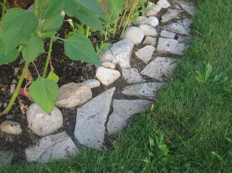 Flagstone Edging, Mowing Strip, Stone Edging, Flagstone Walkway, Flower Bed Edging, Patio Flowers, Lawn Edging, Planter Design, Garden Shrubs