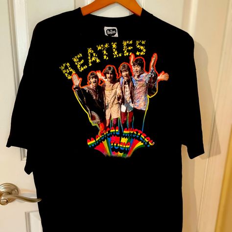 Beatles Vintage- Men Xl Tshirt-Smoke/Pet Free Home-Excellent Condition Beatles Vintage, Music Tees, Black Orange, Music Bands, Vintage Shirts, The Beatles, Unique Vintage, Vintage Men, Vintage Black