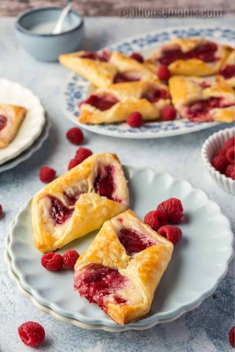 Raspberry Danish, Sugarplum Danish Copycat, Raspberry Cheese Danish, Raspberry Cream Cheese Croissant, Raspberry Cheese Danish With Puff Pastry, Raspberry Danish Puff Pastries, Raspberry Danish Recipe, Berry Danish Puff Pastry, Rasberry Cheese Puff Pastry