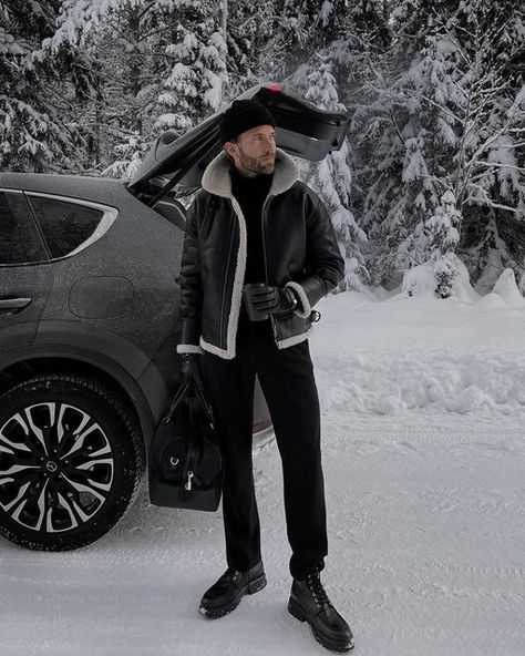 Classy Men Winter Outfits, Men Classy Winter Outfit, Black Boots For Men Outfit, Winter Men Outfit Casual, Snow Clothes Outfits Men, Men Winter Boots Outfit, Classy Winter Outfits Men, Winter Boys Outfits, Classy Outfits Men Winter