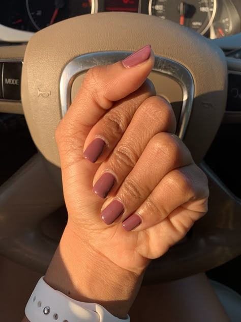 Plum Wine DND gel polish manicure dark skin African American short natural purple plum nails Dark Skin Manicure, Dark Skin Nail Polish, Dark Skin Nail Color, Dark Gel Nails, Nails Jelly, Plum Nails, Nails Designs Short, Pride Nails, Best Gel Nail Polish