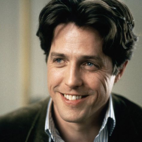 Pin for Later: It's Time to Remember Hugh Grant at His Foppish, Floppy-Haired Best Hugh Grant Notting Hill, Virgo Men In Love, 90s Actors, Hugh Grant, Bridget Jones, Virgo Men, Athletic Hairstyles, Film Producer, Notting Hill