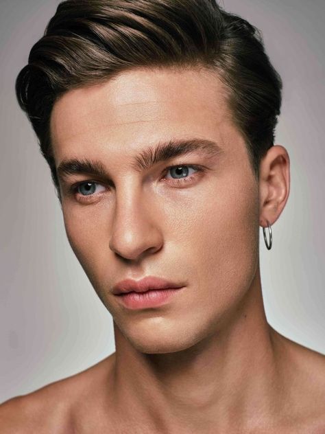 Male Natural Makeup, Male Make Up Natural, Men Make Up Natural, Natural Men Makeup, Men Makeup Looks Natural, Make Up For Men Natural, Model Face Male, Male Makeup Looks Natural, Men Makeup Natural