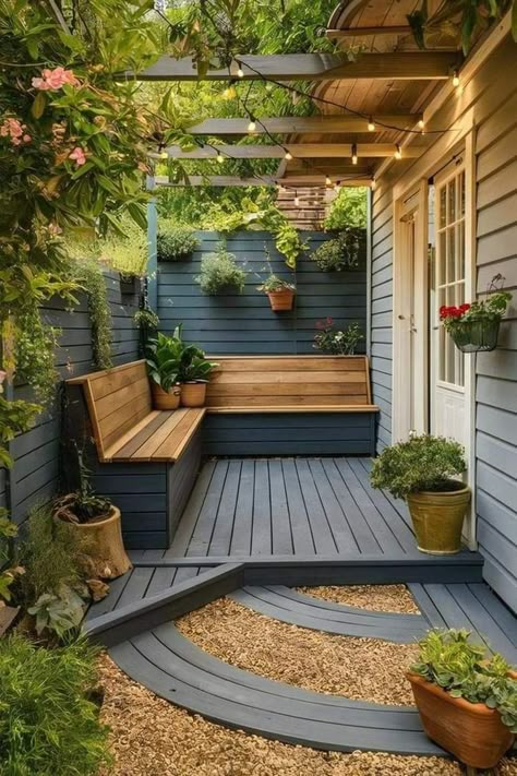 Small Garden Decking Ideas, Narrow Backyard Ideas, Small Patio Design, نباتات منزلية, Small Courtyard, Small Courtyard Gardens, Courtyard Gardens Design, Small Patio Garden, Small Courtyards