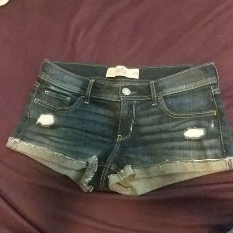 Nwot Never Worn 2000s Hollister, Hollister Low Rise Jeans, Hollister Low Rise Shorts, Hollister Vintage, Twilight Dr, Extra Clothes, Hollister Blue Babydoll Top, Short Jean Skirt, Girly Clothes