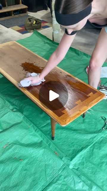 Refurbished Coffee Table, Refurbished Coffee Tables, Diy End Table, Lane Coffee Table, Side Quest, 60s Furniture, Dumpster Diving, Diy End Tables, Mid Mod