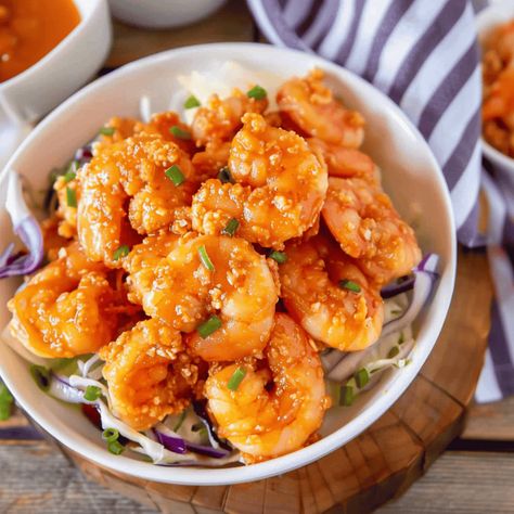 Dynamite Shrimp - Recipes, Tasks & Tools Dynamite Shrimp Recipe, Shrimp Dynamite, Dynamite Shrimp, Shrimp Recipe, Fried Shrimp, Pound Cake Recipes, Spicy Sauce, Perfect Appetizers, Creamy Sauce