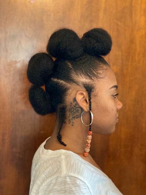 Afro Hair Bun, Natural Hair Bun Styles, Natural Hair Stylists, Protective Hairstyles For Natural Hair, Mohawks, Braided Cornrow Hairstyles, Pelo Afro, Natural Hair Styles Easy, Hair Ponytail Styles