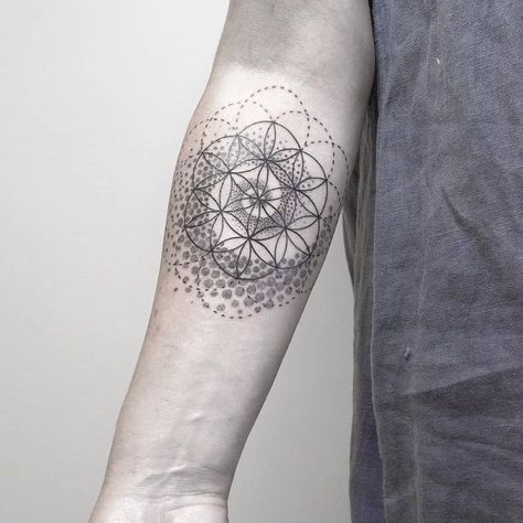 Sacred Flower Tattoo, Tree Of Life Design Tattoo, Seed Of Life Hand Tattoo, Flower Of Life Lotus Tattoo, 369 Tattoo Ideas, Fruit Of Life Tattoo, Seed Of Life Tattoo Sacred Geometry, Trippy Geometric Tattoo, Flower Of Life Tattoos