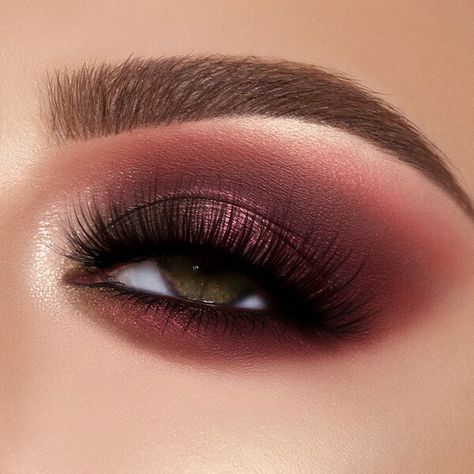 Pat Mcgrath, Smoky Makeup, Glam Eyeshadow, Avant Garden, Dark Eyeshadow, Makeup For Hazel Eyes, Red Eyeshadow, Eye Makeup Designs, Makeup Eye Looks