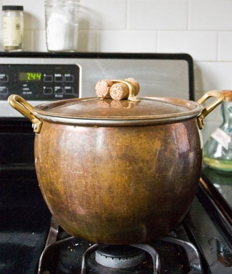 Copper Pots Kitchen, Copper Cooking Pan, Vintage Copper Pots, Copper Kitchen Decor, How To Cook Asparagus, Copper Kettle, Copper Cookware, Copper Pans, Cooking Guide