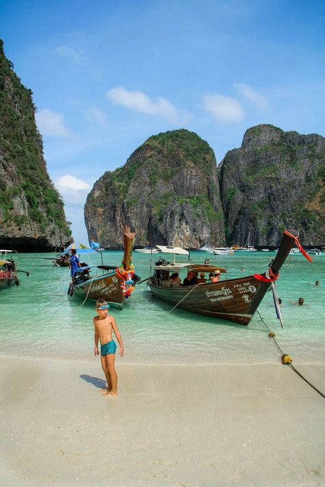 Thai Land, Thailand Vacation Aesthetic, Thailand Astetic, Thai Land Travel, Thailand Aesthetic City, Thailand Beaches Aesthetic, Street Food Thailand, Thailand Shopping, Thailand Tourist