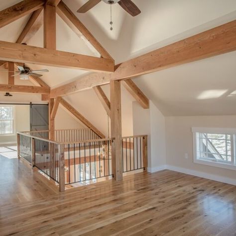 The Overlook Is Eastman House 2.0 – Yankee Barn Homes Post And Beam Interiors, Barndominium Layout, Tile Basement Floor, Post And Beam House, Dream Home Ideas, Loft Railing, Floor Inspiration, Yankee Barn Homes, Barn House Design