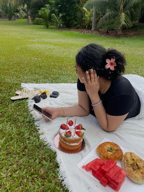 picnic, picnic pose, watermelon, press on nails, victoria sponge cake, flower hair clip, #picnic #picnicideas #coquette #picnicfoodideas , sunglasses, pose idea, pose, picnic idea #aesthetic Sunglasses Pose, Idea Aesthetic, Victoria Sponge Cake, Cake Flower, Victoria Sponge, Pose Idea, Flower Hair Clip, Picnic Foods, Sponge Cake