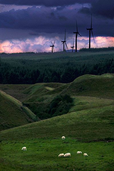 Highly commended, Charles Garnett: 'I feel the image gives a sense of wind energy living in harmony with the rural environment. Energy Photography, Energy Facts, Earth Photo, Environment Photography, Solar Panel Technology, Solar Powered Garden Lights, Photography Competition, Glasgow City, Alternative Energy Sources