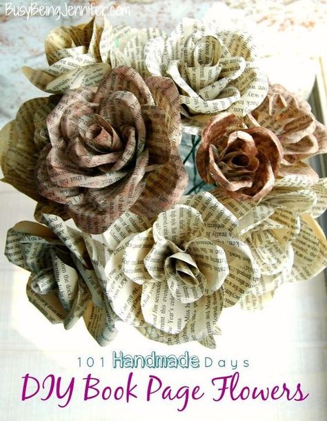 Foil Flowers Diy, Book Flowers Diy, Musical Decorations, Upcycled Books, Book Page Flowers, Old Book Crafts, Fleurs Diy, Recycled Book, Book Page Crafts