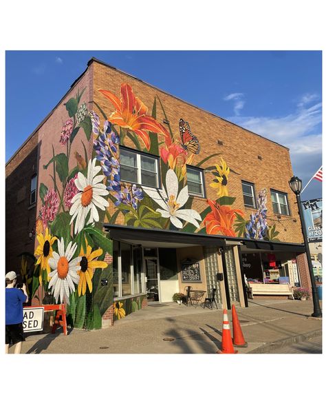 Brick Mural, Louise Jones, Flower Mural, Store Design Boutique, West Town, Institute Of Contemporary Art, Iowa City, Detroit Wedding, Art Programs