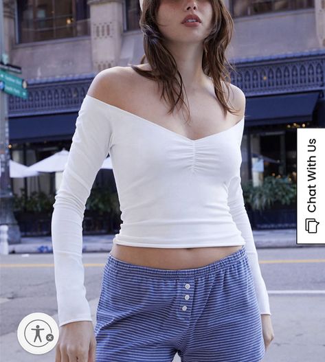 Brandy Melville Gina Top, Gina Top, Pineapple Girl, Clothes Aesthetic, Brandy Melville Tops, John Galt, Outfit Aesthetic, Outfits Aesthetic, Fit Check