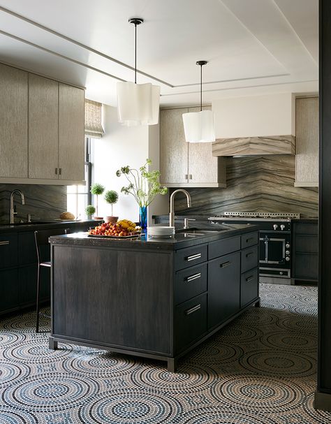 Kitchen by Wesley Moon Espresso Wood Stain, New York Townhouse, Nyc Townhouse, Interiors Kitchen, Cheap Table, Unique Backsplash, Mosaic Floor Tile, St Charles, Transitional Kitchen