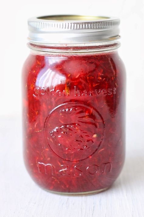 Strawberry Zucchini Jam, Homemade Pie Filling, Rhubarb Pie Filling, Zucchini Jam, Strawberry Rhubarb Pie Filling, Canned Zucchini, Canning Jam Recipes, Canning Pickles, Home Canning Recipes