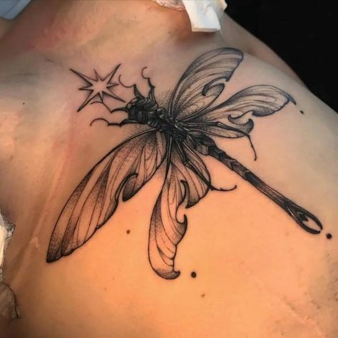 Butterfly And Dragonfly Tattoo, Dragonfly Tattoo Ideas, Dragonfly Tattoos, Wing Tattoos On Back, Gothic Dragon, Dragonfly Tattoo Design, Dragonfly Wings, Hand Tattoos For Women, Dragonfly Tattoo