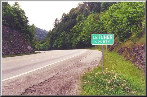 This is where my Dad was born, Letcher County Kentucky<3 Eastern Kentucky, Coal Miners, My Old Kentucky Home, Indian History, Coal Mining, Historical Pictures, The Meadows, Country Girl, Most Beautiful Places