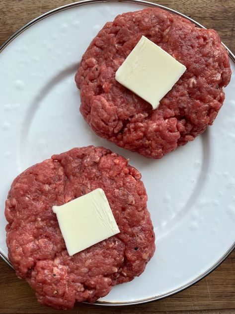 Pats of butter on beef patties. Homemade Burger Recipe, Ground Chuck, Butter Burgers, Homemade Burger, Best Burger Recipe, The Best Burger, The Best Burgers, Homemade Burgers, Best Burgers