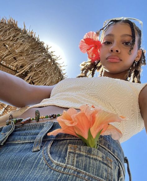 Lauryn Hill, Black Femininity, Foto Ideas Instagram, Instagram Photo Inspiration, Island Girl, Cute Selfie Ideas, Insta Photo Ideas, Moana, Beach Girl