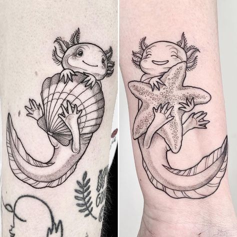 maret brotkrumen on Instagram: “Enjoy your Sunday! Just like these little axolotl friends, floating around with their toys. 🐚 • Done during the last walk-in day almost two…” Animal Sister Tattoos, Matching Axolotl Tattoos, Axolotl Tattoo Ideas, Axolotl Tattoo, Tattoos Funny, Cute Animal Tattoos, Wide Smile, Tattoo Time, Petit Tattoo