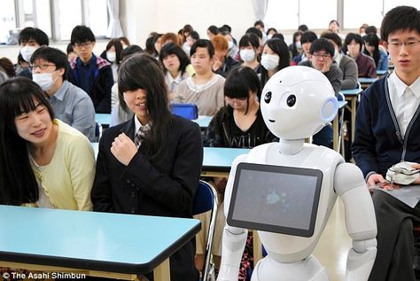 Pepper the robot begins work in Belgian hospitals to treat ... Japanese Robot, I Robot, Kumamoto, School Room, Japanese School, The Robot, School Age, Junior High School, Human Emotions