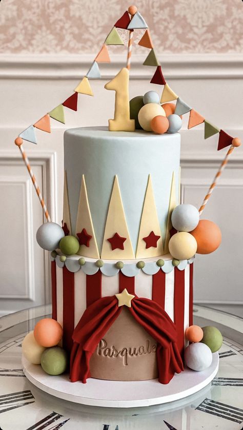 Circus Carnival Cake, Circus Birthday Cupcakes, Circus First Birthday Cake, Carrousel Birthday Party Ideas, 3 Ring Circus Birthday Cake, Circus Themed Cake, Carnival First Birthday Party Boy, Carnival Cake Ideas, Circus Cake Ideas