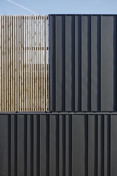 pasel kuenzel architects  Rotterdam |V36K08/09 - urban DIVA Zinc Cladding, Timber Screens, Metal Facade, Facade Material, Cladding Materials, Facade Cladding, Metal Cladding, Metal Siding, Wood Cladding