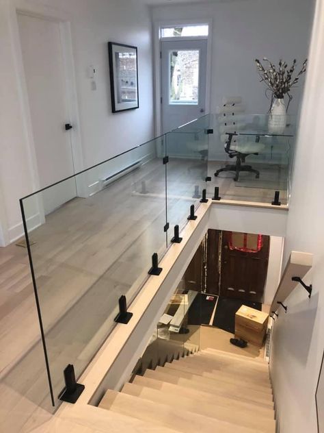 Glass Balustrade Stairs, Glass Banister, Glass Stair Railing, Finishing Stairs, Staircase Glass Design, Glass Railing Design, Indoor Stair Railing, Glass Staircase Railing, Glass Stair