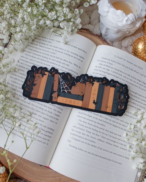 Spooky Bookshelf, Bookshelf Bookmark, Fun Bookmarks, Reader Aesthetic, Cool Bookmarks, Book Stack, Page Marker, Bookish Gifts, One Hair