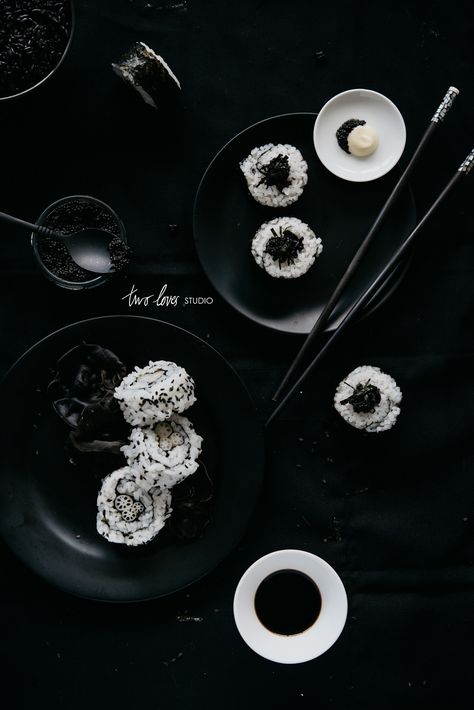 How to create black and white food photography. #foodphotography #darkfoodphotography #creativefoodphotography #photographyideas #foodphotographyideas White Food Photography, Black And White Food, Dark Food Photography, White Food, Black Food, Food Photography Inspiration, Black Photography, Food Photography Styling, Black And White Aesthetic