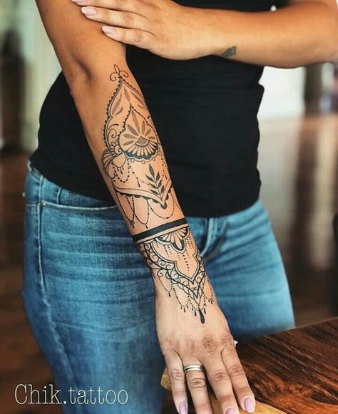 Tattoo Diy, Forearm Sleeve Tattoos, Skeleton Hand Tattoo, Cat Tattoos, Inspiration Tattoos, Butterfly Tattoos, Tiny Tattoo, Tattoo Bracelet, Tattoo Arm